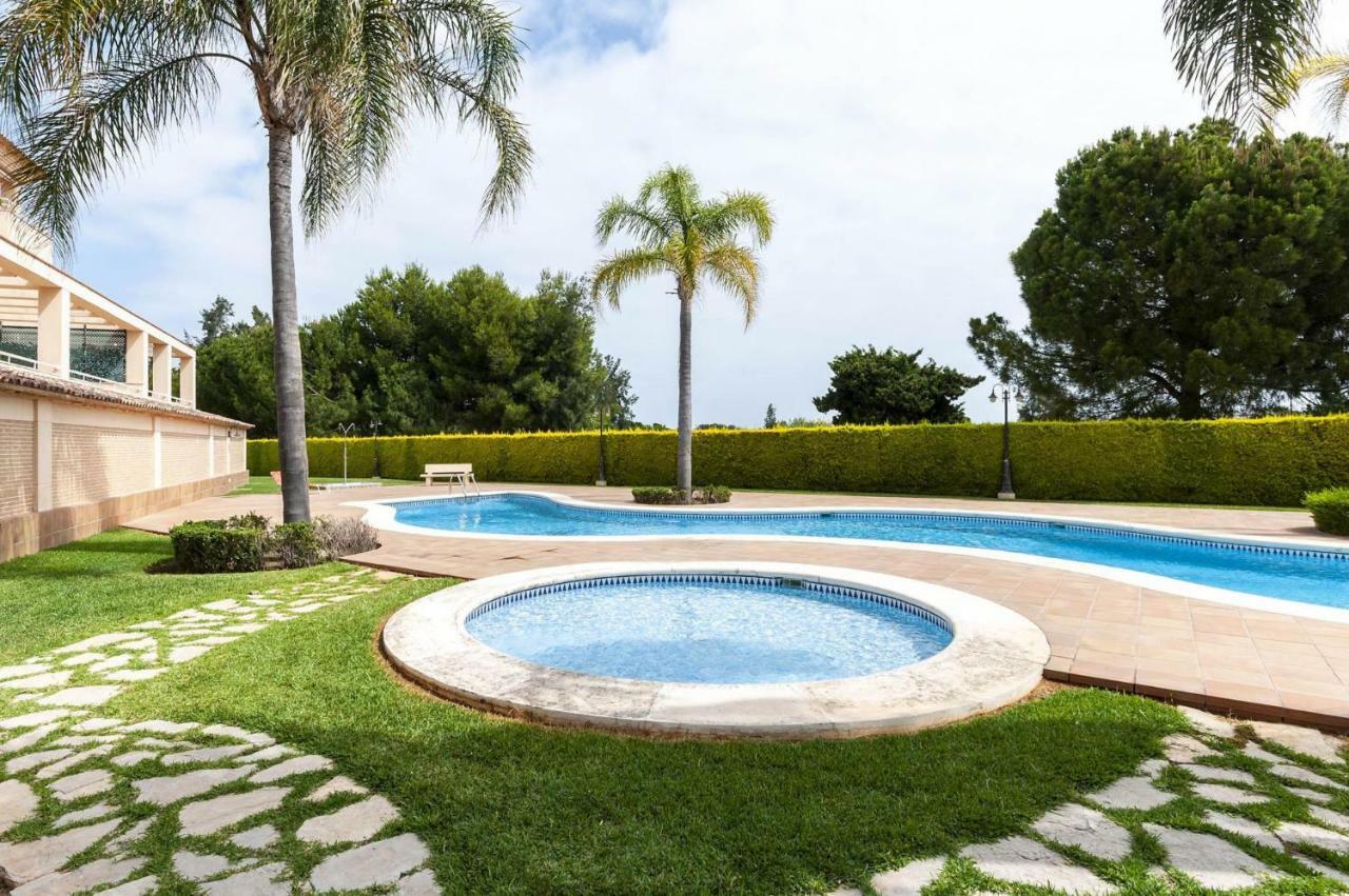 Buganvilla Oliva Luaran gambar
