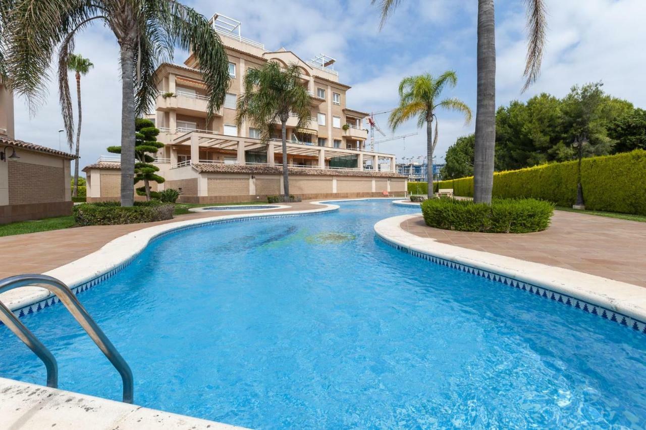 Buganvilla Oliva Luaran gambar