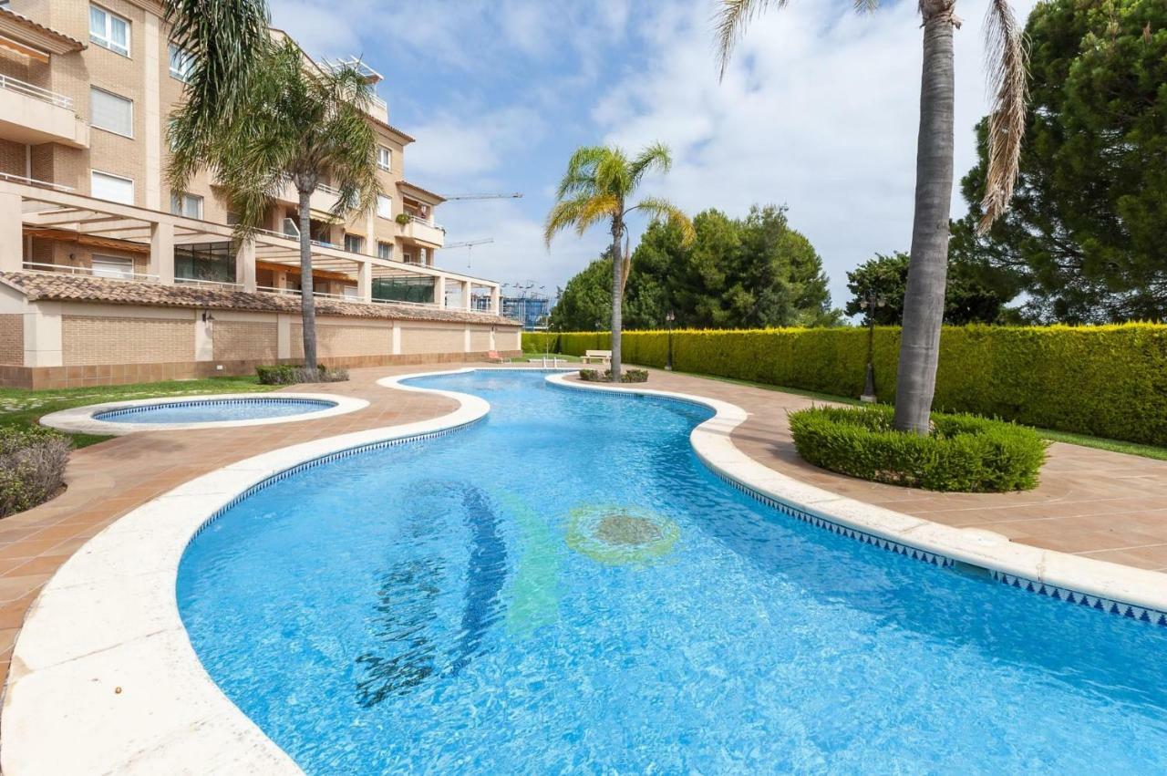 Buganvilla Oliva Luaran gambar